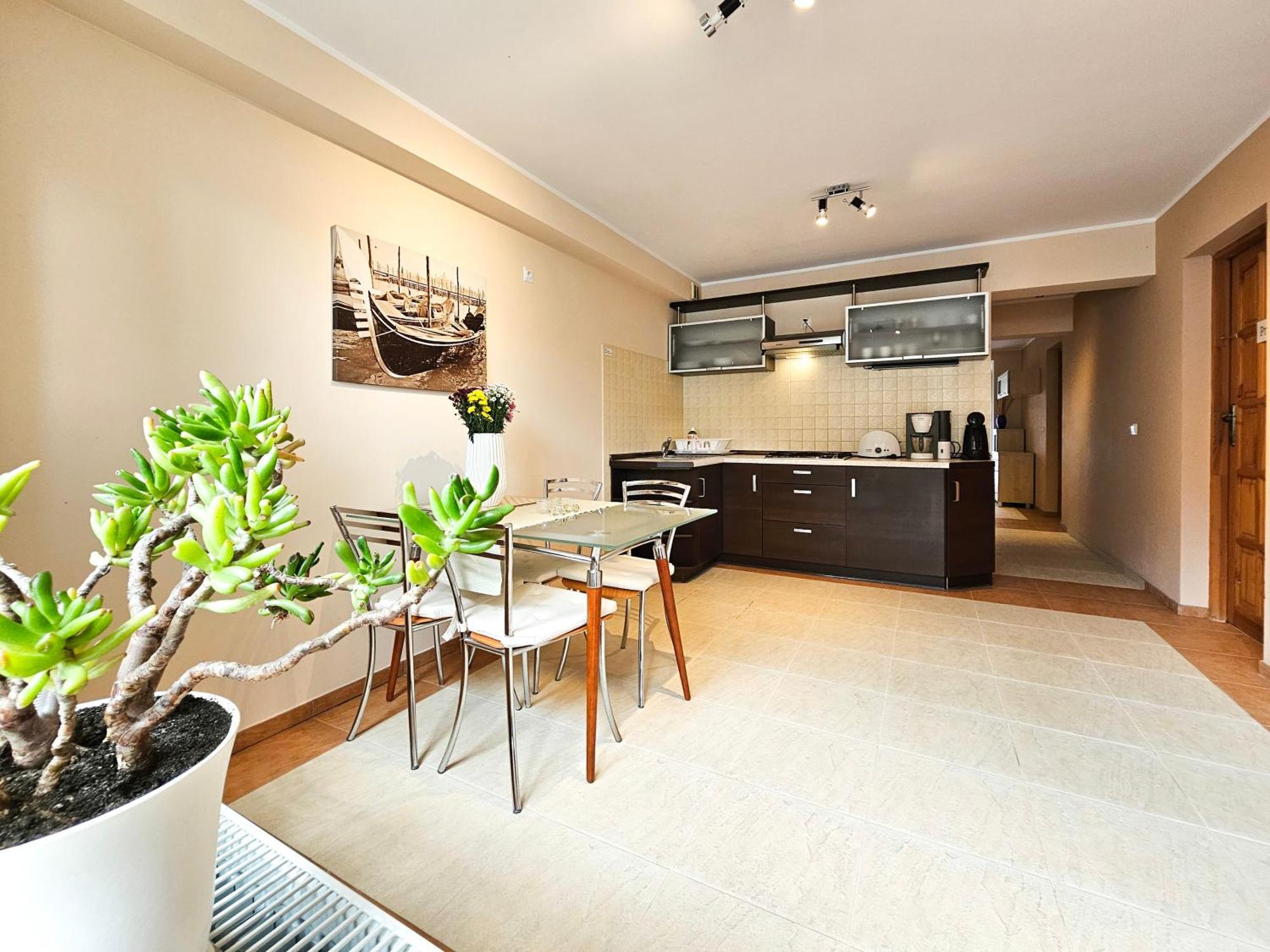 Visit Baltic - Rycerska Apartment Swinoujscie Bagian luar foto